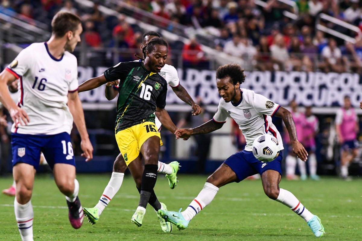 Estados Unidos inicia la defensa del título en Copa Oro contra&nbsp;Jamaica